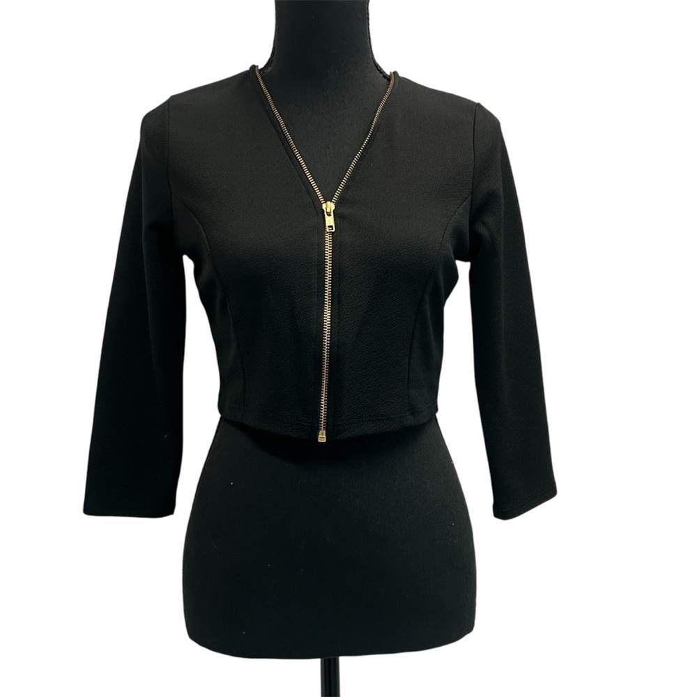 Forever 21 black long sleeve V-neck full zipper front crop top Sz L
